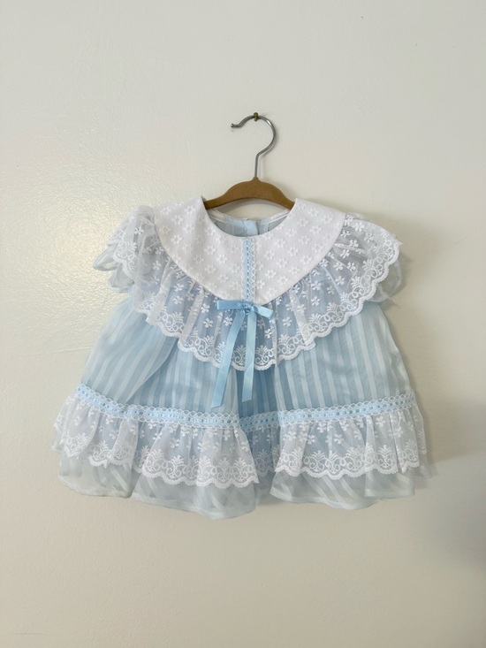 Vintage Other - Vintage Baby Girls 6-9 Months Blue and White Lace Short Dress or Blouse Floral